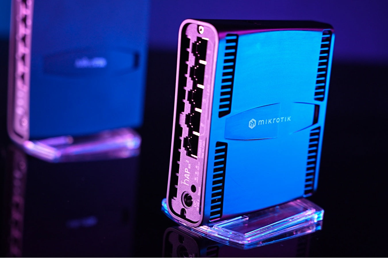 MikroTik C52iG-5HaxD2HaxD-TC hAP ax² Wireless Router | With PoE-in and PoE-out, Quad-core CPU, ARM64, Dual-Chain 4-4.5 dBi radio