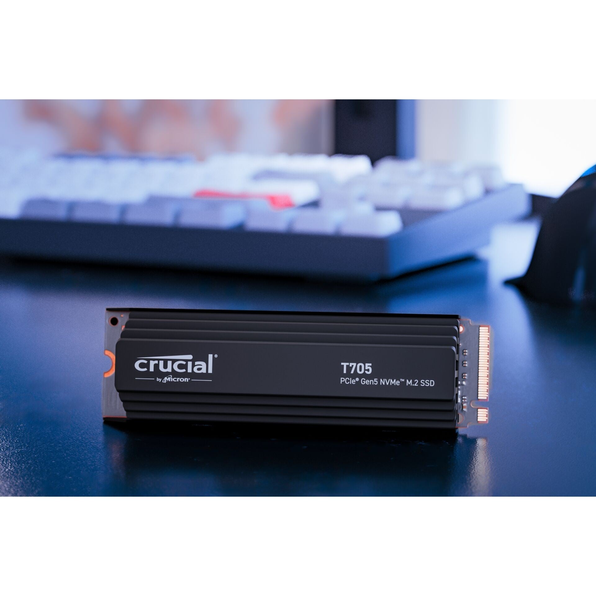 Crucial T705 PCIE GEN5 NVME M.2 SSD HEATSINK Up to 13,600 MB/s - Game Ready - Internal Solid State Drive