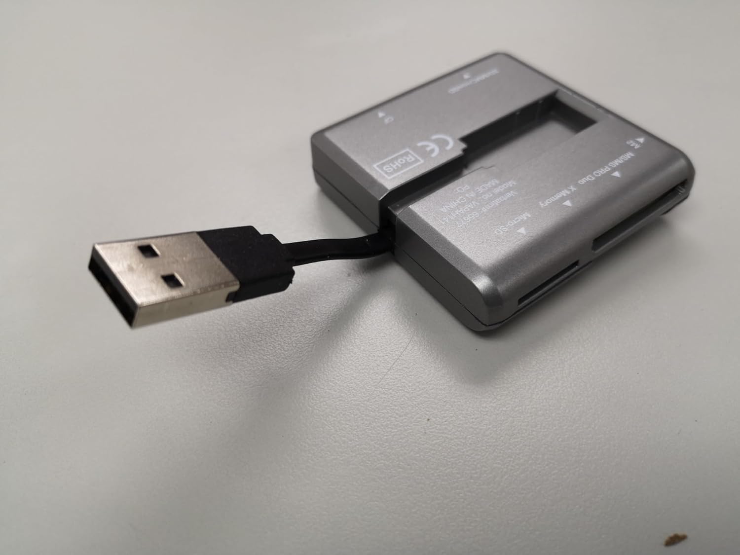 Verbatim USB 2.0 Card Reader 65677, compact size, High Speed Data Transfer for Laptop, PC, MacBook.